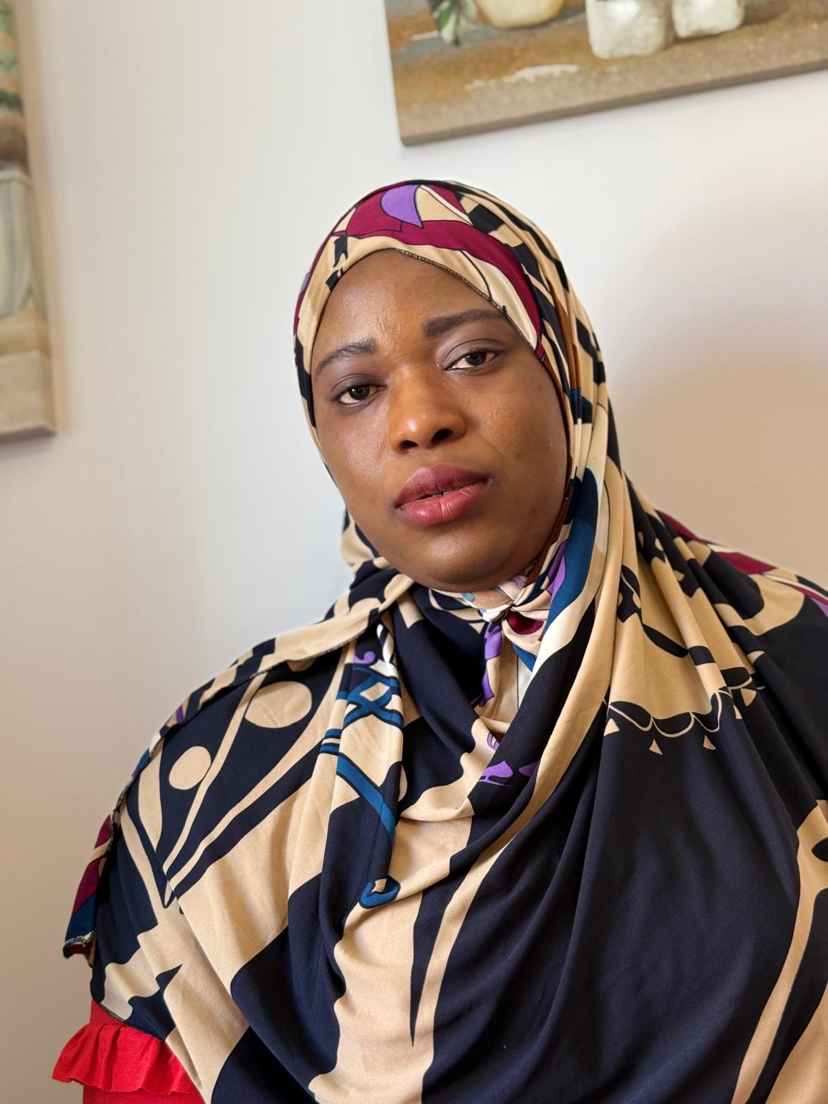 Pattern purple effortless hijab - Image 4